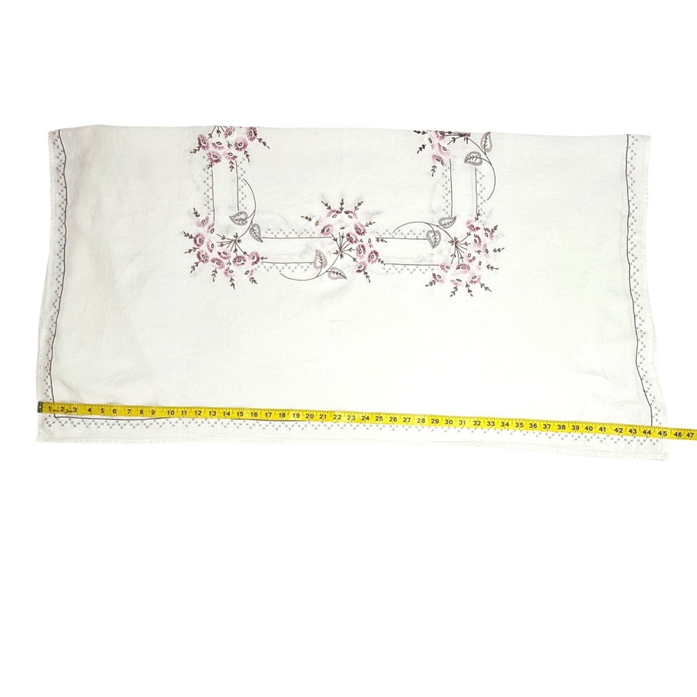Vintage Floral Embroidered Tablecloth 48x45 White Pink Cottagecore Decor‎ - Picture 4 of 6